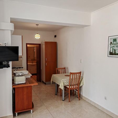Apartment Paladin Primošten Exterior foto